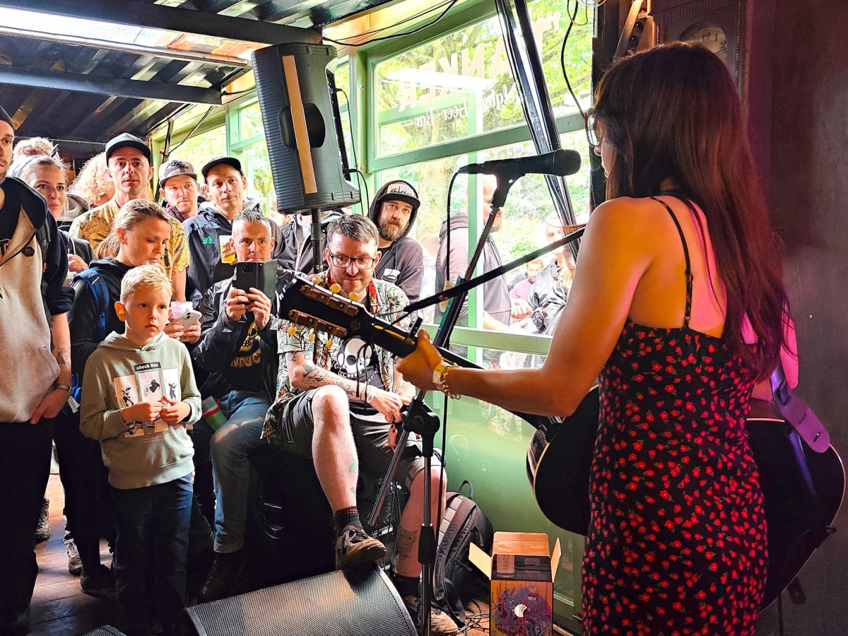 A love song to Brakrock 2023 | Part 6: Ode to the wondrous women of Brakrock! (The Venomous Pinks, Jen Razavi and Bad Cop / Bad&nbsp;Cop.)