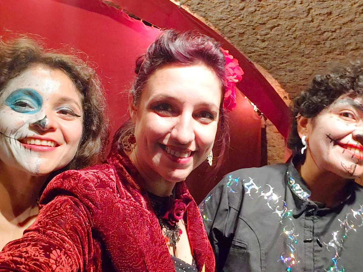 Maria Moctezuma & Rayna Avila live, aka utterances of what the fuck, what the fuck, what the&nbsp;fuck.