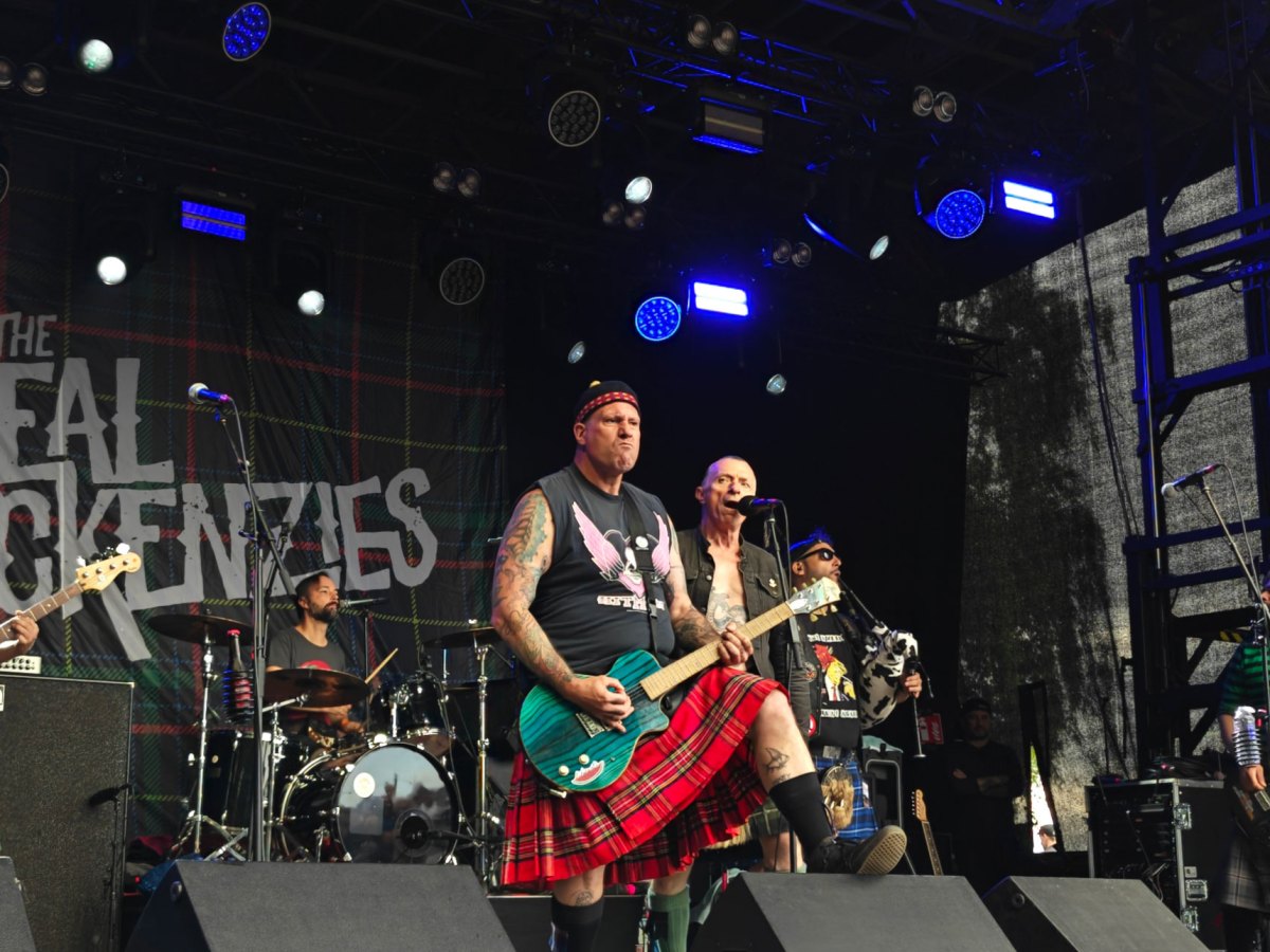 Brakrock 2024-2025: A two-for-one ode | Part 4 – New to Me, 2025 edition – Day one: The Real McKenzies, Dune Rats & Gino’s&nbsp;Eyeball